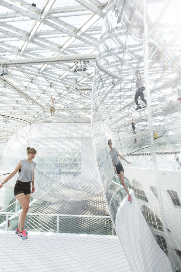 Dusseldorf, Tomás Saraceno, In Orbit, assemblage, Kunstsammlung Nordrhein-Westfalen, Germany, installation, air-filled, dome, tension